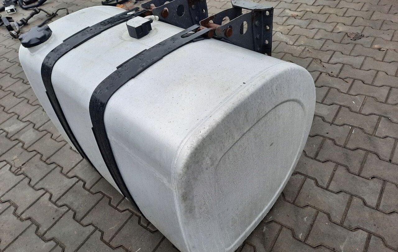 Volvo ZBIORNIK PALIWA VOLVO FH4 FM4 FMX 100/70/70 21516447 - Fuel tank for Truck: picture 5 Volvo ZBIORNIK PALIWA VOLVO FH4 FM4 FMX 100/70/70 21516447 - Fuel tank for Truck: picture 5
