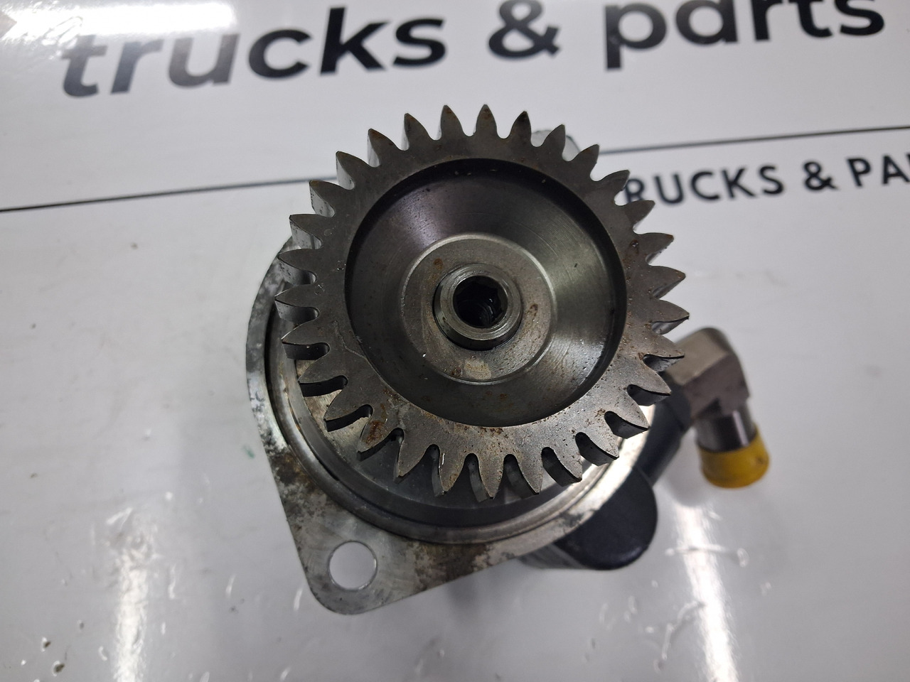 ZF POMPA WSPOMAGANIA RENAULT GAMA D DTI 8 VOLVO FL FE D8K - Steering pump for Truck: picture 4 ZF POMPA WSPOMAGANIA RENAULT GAMA D DTI 8 VOLVO FL FE D8K - Steering pump for Truck: picture 4