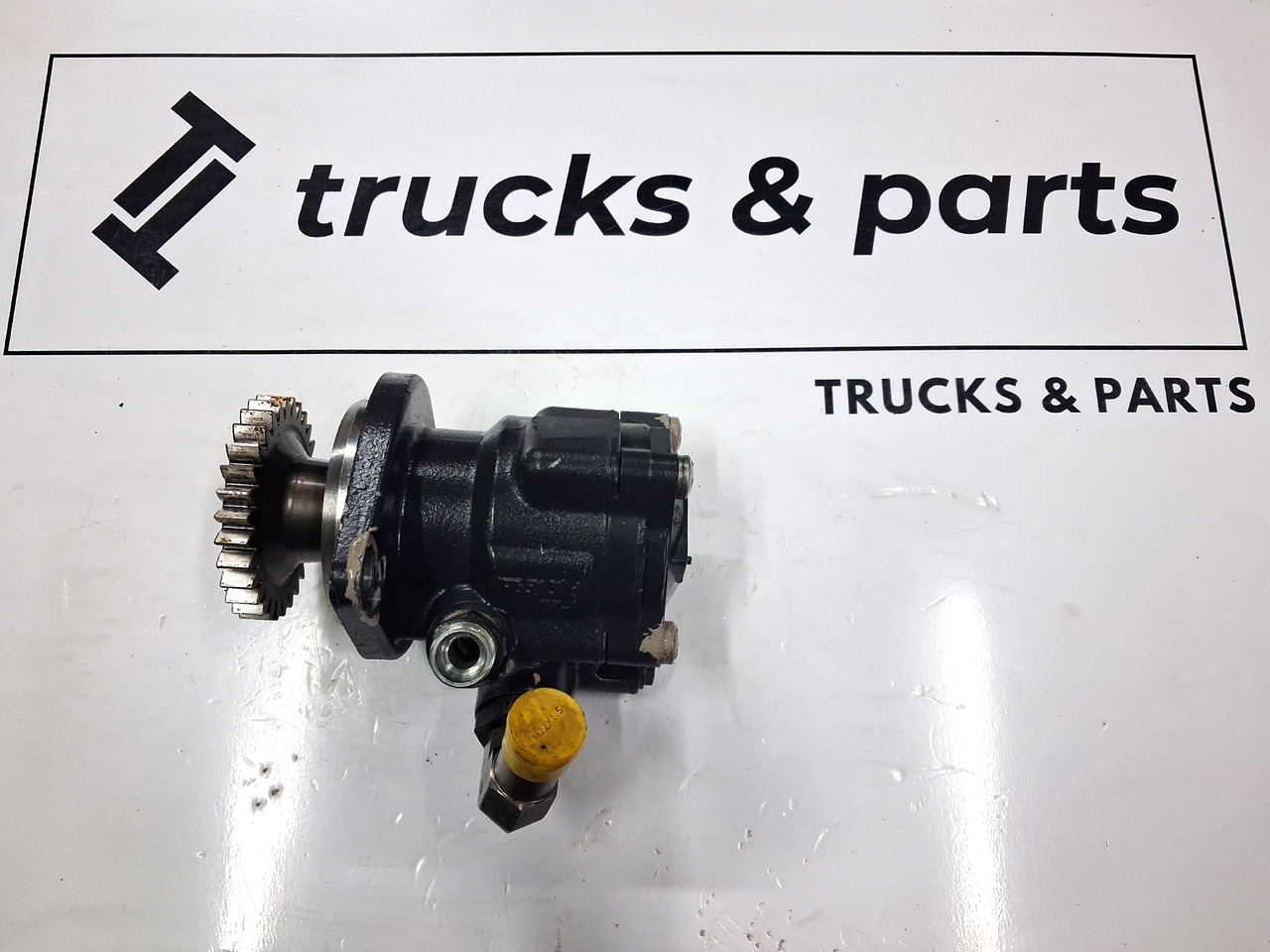 ZF POMPA WSPOMAGANIA RENAULT GAMA D DTI 8 VOLVO FL FE D8K - Steering pump for Truck: picture 1 ZF POMPA WSPOMAGANIA RENAULT GAMA D DTI 8 VOLVO FL FE D8K - Steering pump for Truck: picture 1