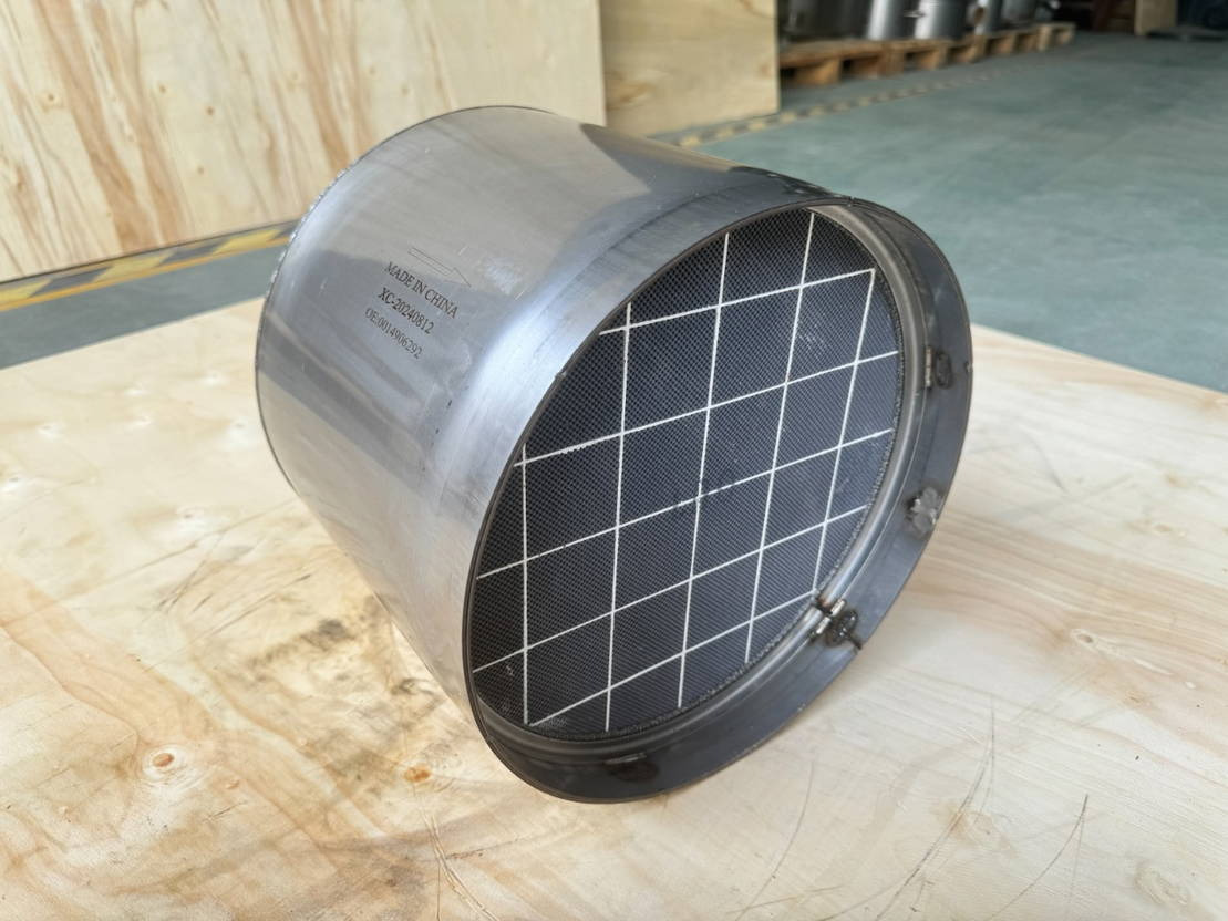 Mercedes-Benz Roetfilter, Partikelfilter, DPF, Actros, Atego, Antos, Arocs 00149 - Muffler/ Exhaust system for Truck: picture 1 Mercedes-Benz Roetfilter, Partikelfilter, DPF, Actros, Atego, Antos, Arocs 00149 - Muffler/ Exhaust system for Truck: picture 1
