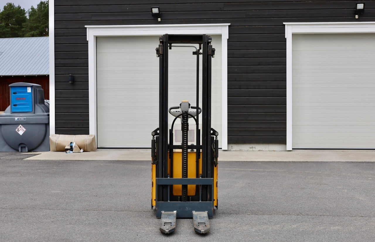 Atlet TS / 140 - Stacker: picture 3 Atlet TS / 140 - Stacker: picture 3
