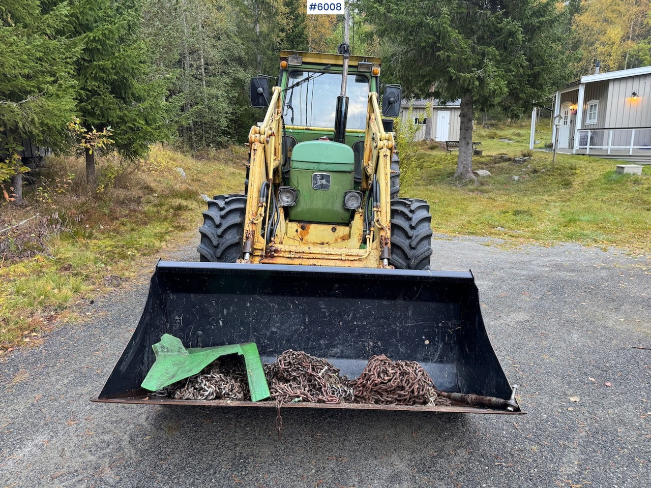 1977 John Deere 2030 w/ front loader, bucket and chains. - Farm tractor: picture 3 1977 John Deere 2030 w/ front loader, bucket and chains. - Farm tractor: picture 3