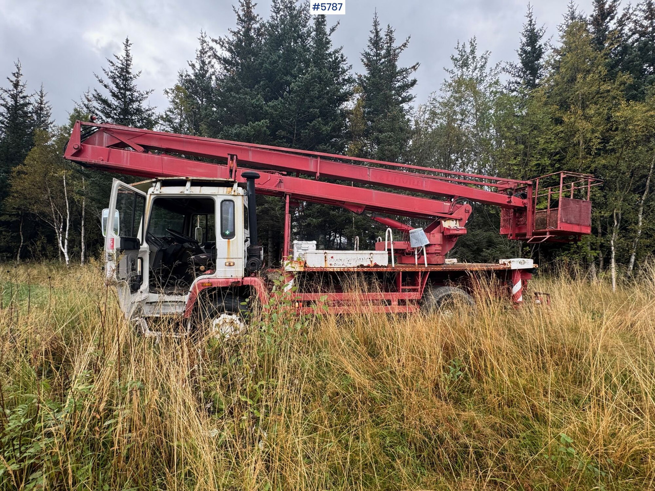 1986 Volvo FL614 with Lift. SEE VIDEO! - Truck mounted aerial platform: picture 3 1986 Volvo FL614 with Lift. SEE VIDEO! - Truck mounted aerial platform: picture 3