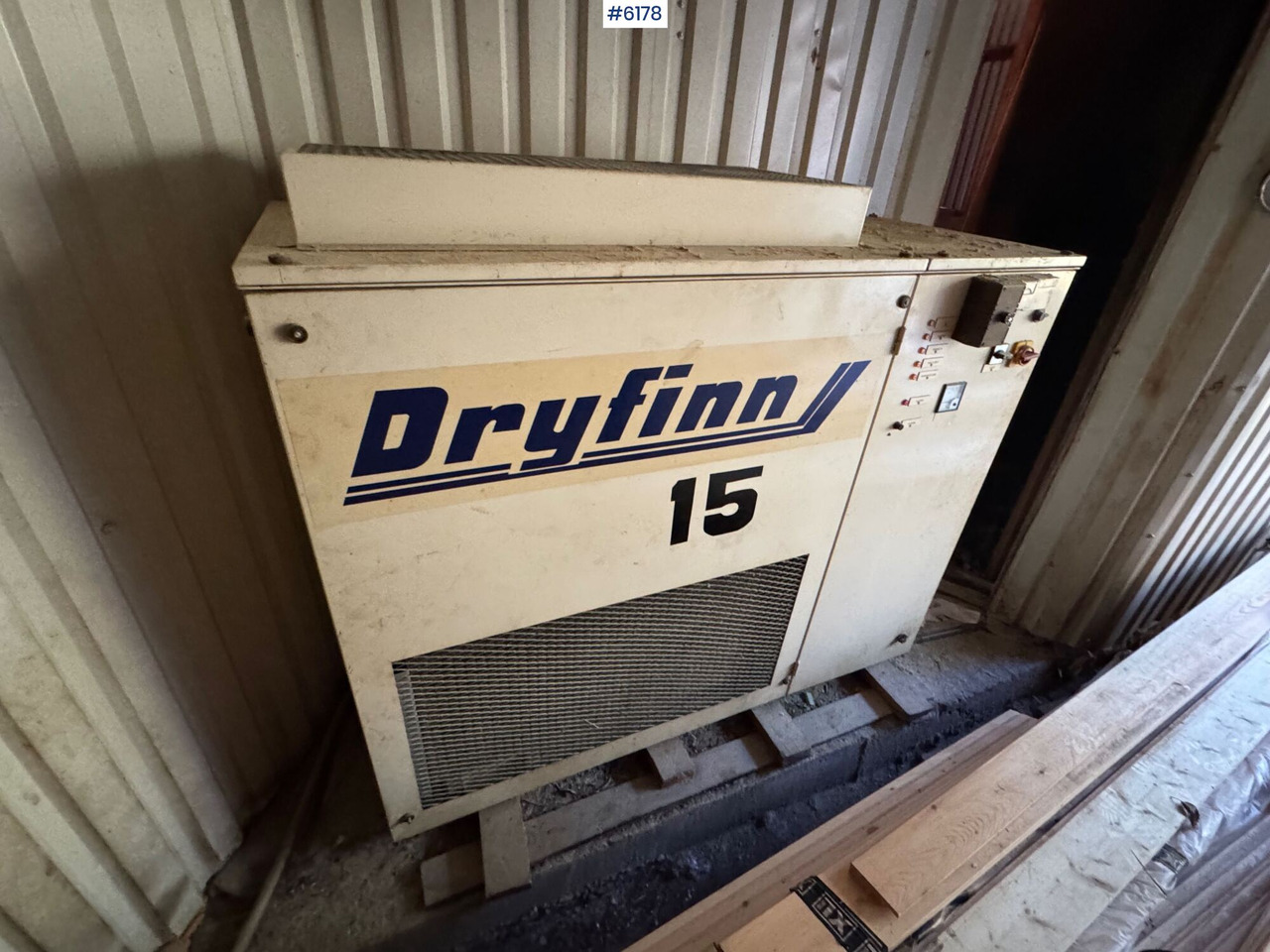 1997 Dryfinn 15 drying unit with circulation fans and trolley - Industrial HVAC equipment: picture 3 1997 Dryfinn 15 drying unit with circulation fans and trolley - Industrial HVAC equipment: picture 3