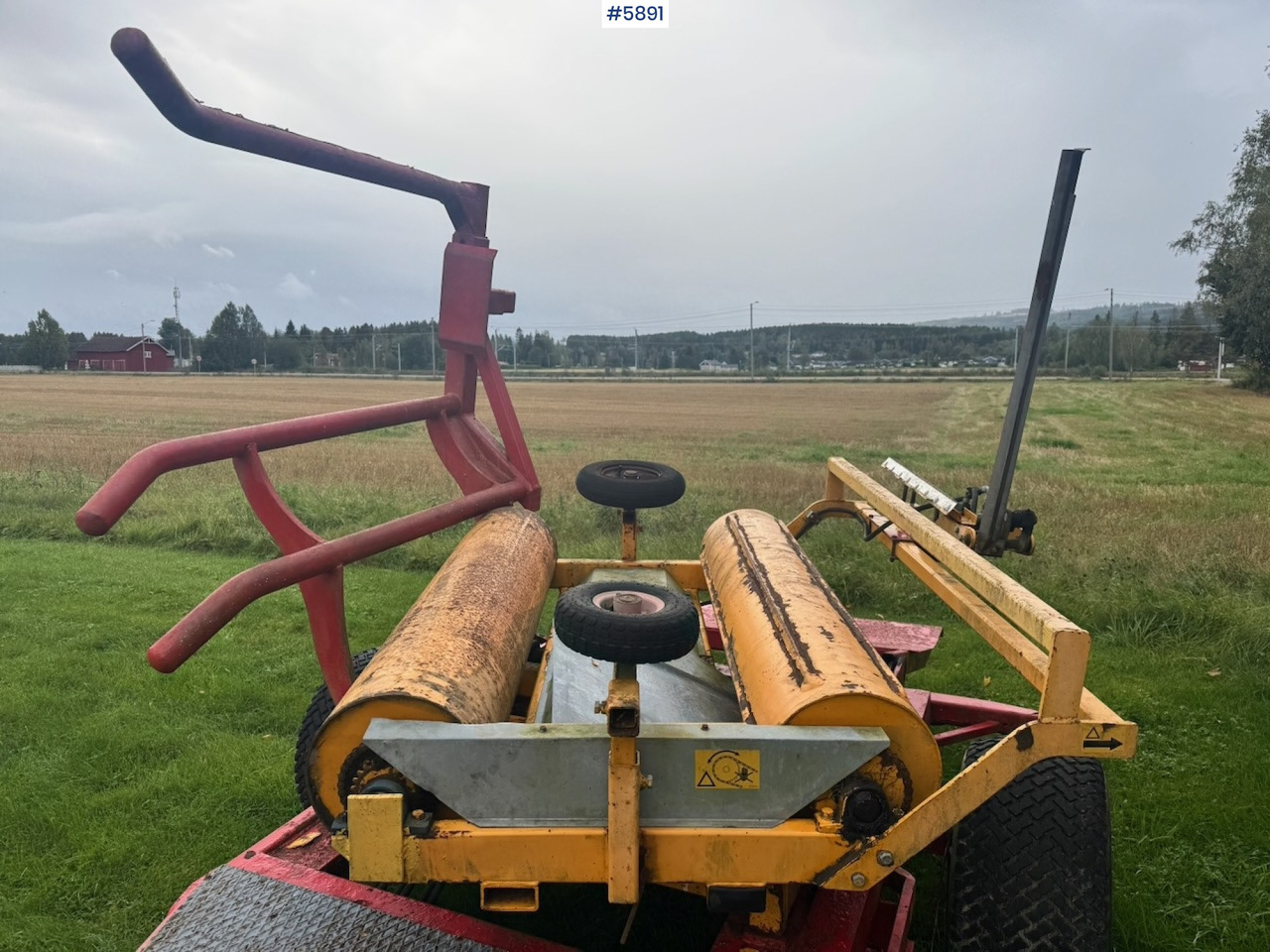 Leasing of 1997 Tellefsdal AW4000 round bale wrapper 1997 Tellefsdal AW4000 round bale wrapper: picture 7 Leasing of 1997 Tellefsdal AW4000 round bale wrapper 1997 Tellefsdal AW4000 round bale wrapper: picture 7