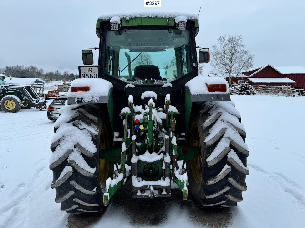 Farm tractor 1999 John Deere 6210 SE with Front Loader: picture 9
