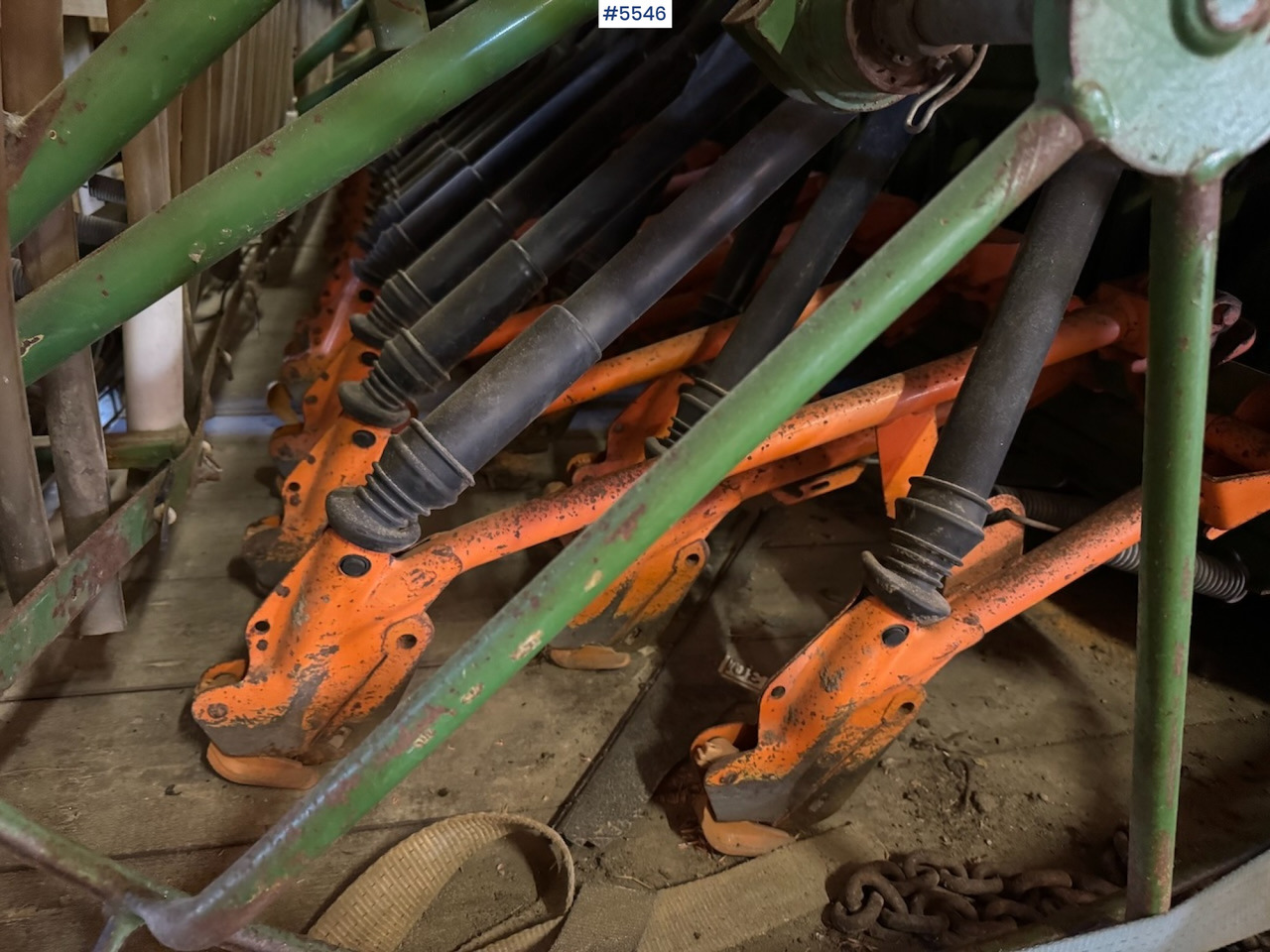 2002 Amazone VE 401 seed drill. - Seed drill: picture 5 2002 Amazone VE 401 seed drill. - Seed drill: picture 5