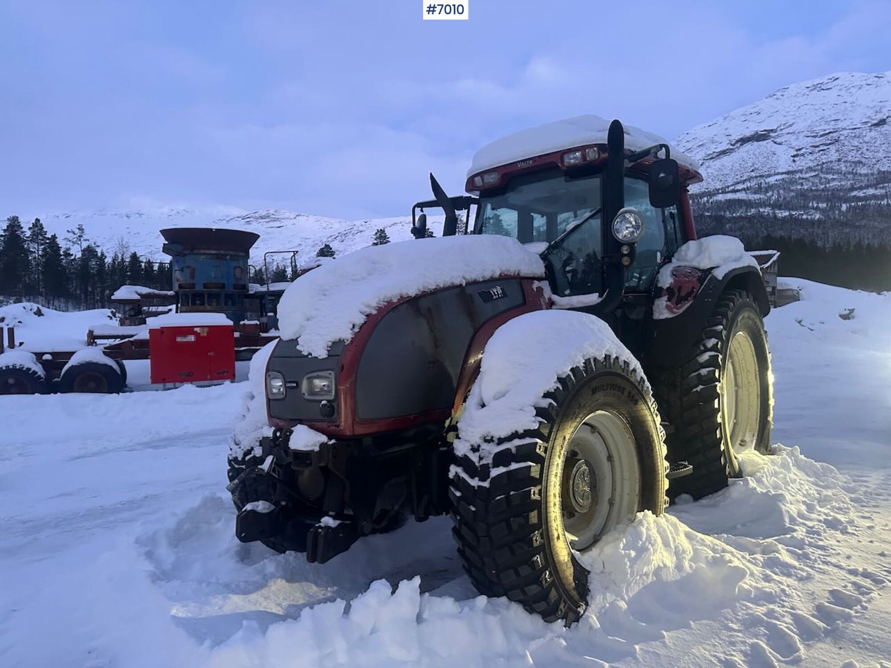 2003 Valtra T190 4x4 tractor. REP.OBJECT. - Farm tractor: picture 1 2003 Valtra T190 4x4 tractor. REP.OBJECT. - Farm tractor: picture 1