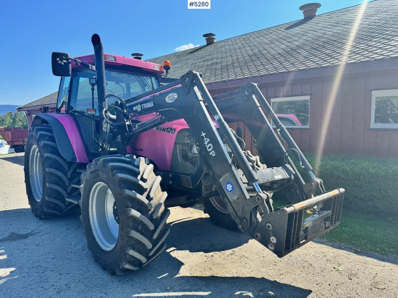 2006 Case MXM120 4x4 with front loader - Farm tractor: picture 3 2006 Case MXM120 4x4 with front loader - Farm tractor: picture 3