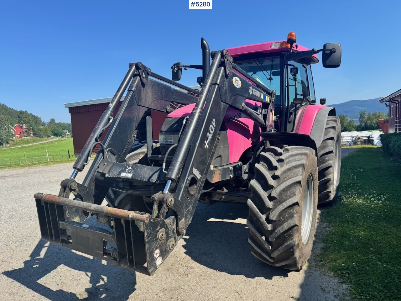 2006 Case MXM120 4x4 with front loader - Farm tractor: picture 2 2006 Case MXM120 4x4 with front loader - Farm tractor: picture 2