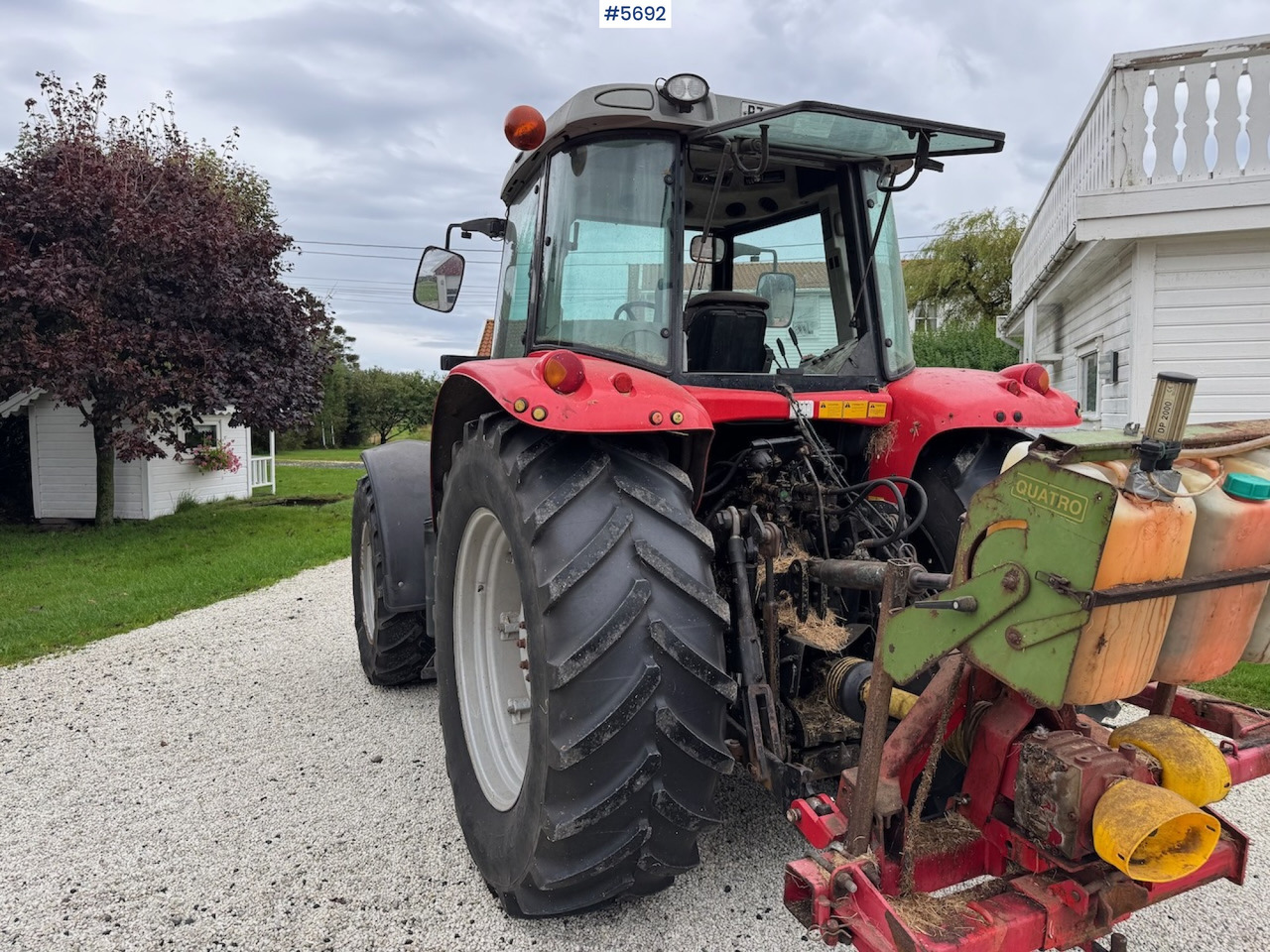 Farm tractor 2006 Massey Ferguson 6470 w/ front hydraulics.: picture 7