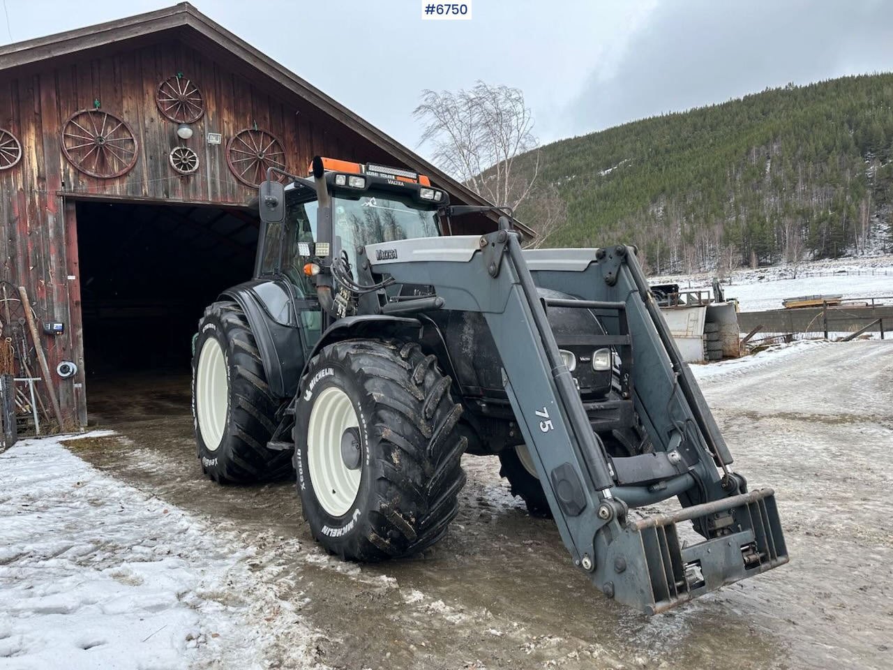 2006 Valtra T190 4x4 w/ Front loader and new gearbox! SEE VIDEO. - Farm tractor: picture 3 2006 Valtra T190 4x4 w/ Front loader and new gearbox! SEE VIDEO. - Farm tractor: picture 3
