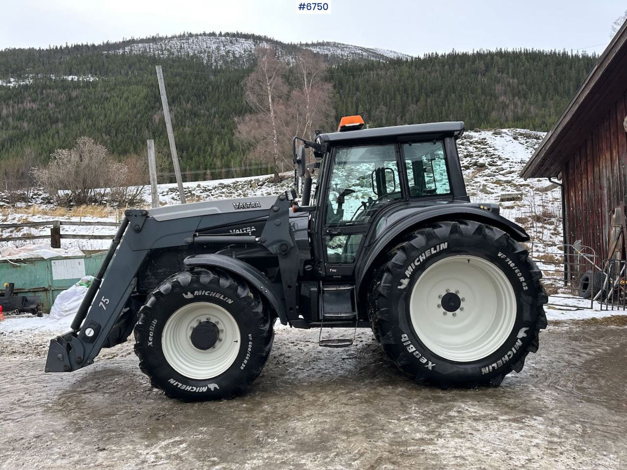 2006 Valtra T190 4x4 w/ Front loader and new gearbox! SEE VIDEO. - Farm tractor: picture 2 2006 Valtra T190 4x4 w/ Front loader and new gearbox! SEE VIDEO. - Farm tractor: picture 2