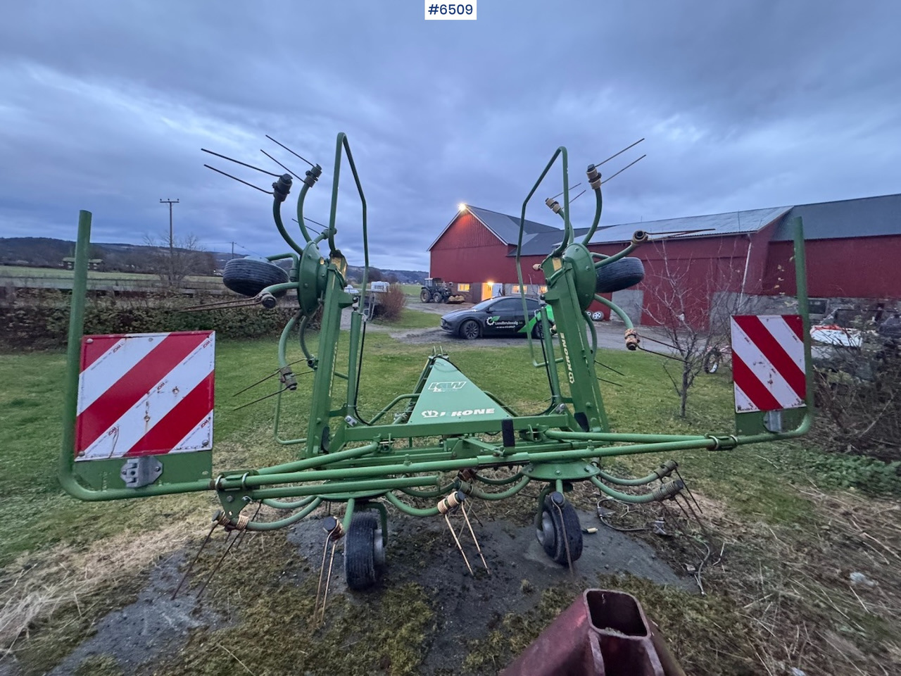 2011 Krone KW 5.52 tedder - Hay and forage equipment: picture 5 2011 Krone KW 5.52 tedder - Hay and forage equipment: picture 5