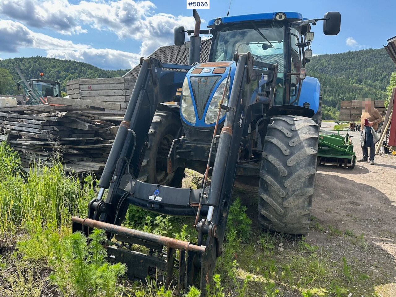 2011 New Holland T6080 w/ trima +5.1p - Farm tractor: picture 2 2011 New Holland T6080 w/ trima +5.1p - Farm tractor: picture 2