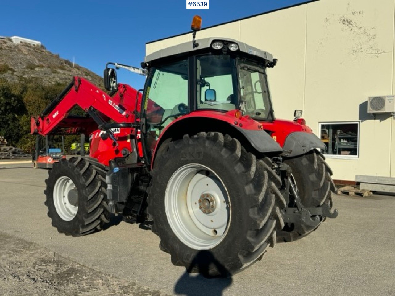 2014 Massey Ferguson MF7616 with loader and 3rd function! - Farm tractor: picture 4 2014 Massey Ferguson MF7616 with loader and 3rd function! - Farm tractor: picture 4