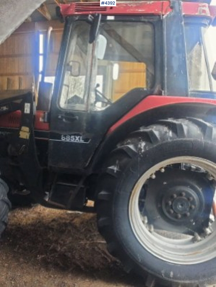 Case International 885XL 4x4 with trima loader - Farm tractor: picture 5 Case International 885XL 4x4 with trima loader - Farm tractor: picture 5