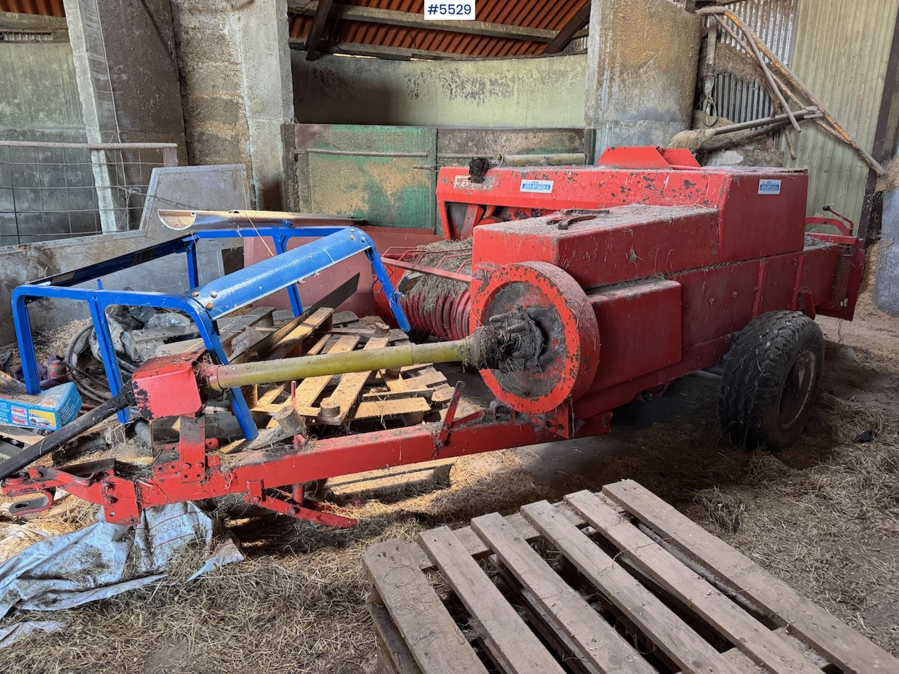 Deutz Fahr Square baler. - Hay and forage equipment: picture 2 Deutz Fahr Square baler. - Hay and forage equipment: picture 2