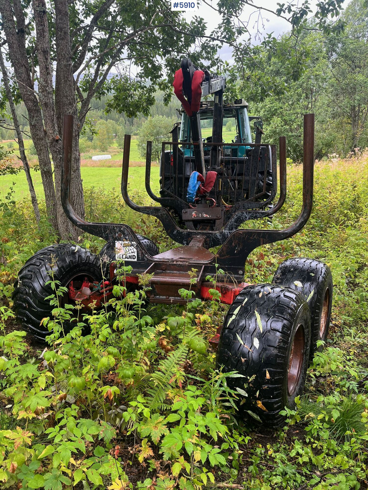 Restored Igland 23-62 timber trailer with crane! - Logging trailer: picture 4 Restored Igland 23-62 timber trailer with crane! - Logging trailer: picture 4