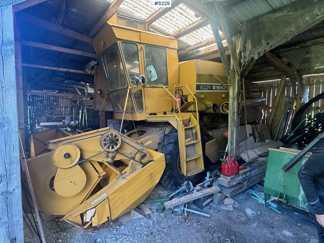 Sampo Rosenlew 500 - Combine harvester: picture 2 Sampo Rosenlew 500 - Combine harvester: picture 2