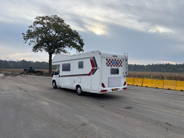 Rimor seal 9 - Alcove motorhome: picture 4 Rimor seal 9 - Alcove motorhome: picture 4