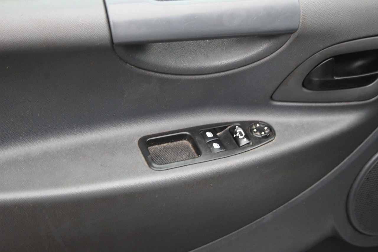 Fiat Scudo Multicab L2H1 130 Multijet 5Sitze Klima - Small van, Combi van: picture 4 Fiat Scudo Multicab L2H1 130 Multijet 5Sitze Klima - Small van, Combi van: picture 4