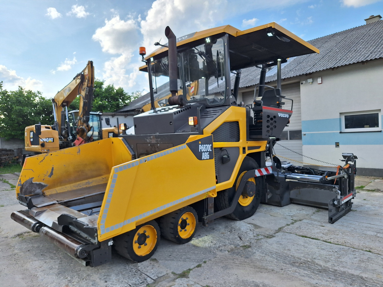 VOLVO P6870C - Asphalt paver: picture 5 VOLVO P6870C - Asphalt paver: picture 5