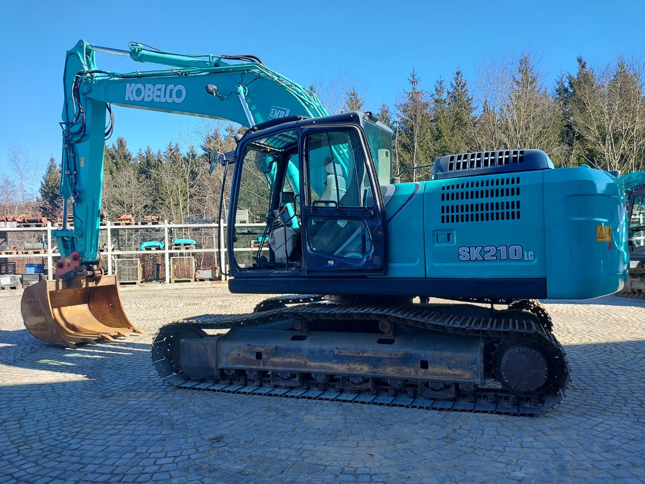 Kobelco SK210LC-10 - Crawler excavator: picture 2 Kobelco SK210LC-10 - Crawler excavator: picture 2