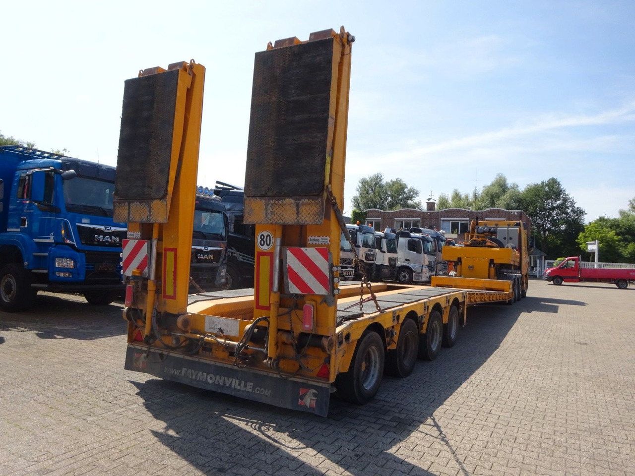 Low loader semi-trailer Faymonville 4 Achser Tiefbett abnehmbarem S-Hals ausziehbar: picture 8 Low loader semi-trailer Faymonville 4 Achser Tiefbett abnehmbarem S-Hals ausziehbar: picture 8