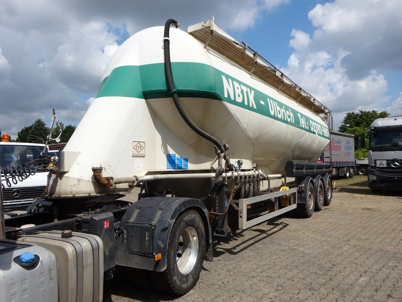 Feldbinder EUT 49.3 Silo für Staub u. Rieselgüter ca. 50m³ - Silo semi-trailer: picture 1 Feldbinder EUT 49.3 Silo für Staub u. Rieselgüter ca. 50m³ - Silo semi-trailer: picture 1