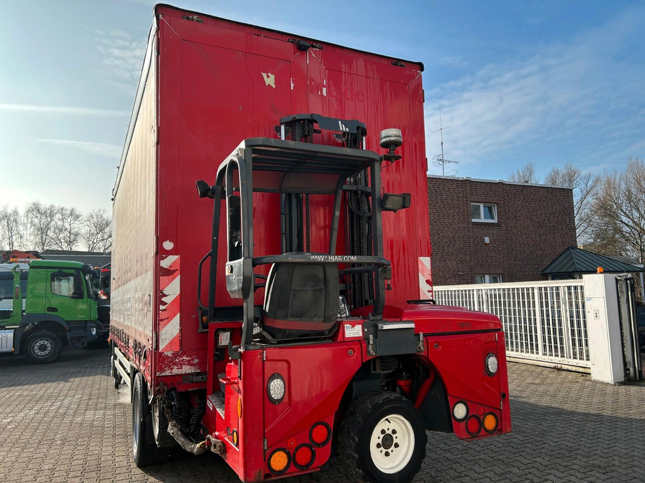 Mercedes-Benz 1829 Axor mit HIAB Mitnahmestapler - Curtainsider truck: picture 5 Mercedes-Benz 1829 Axor mit HIAB Mitnahmestapler - Curtainsider truck: picture 5