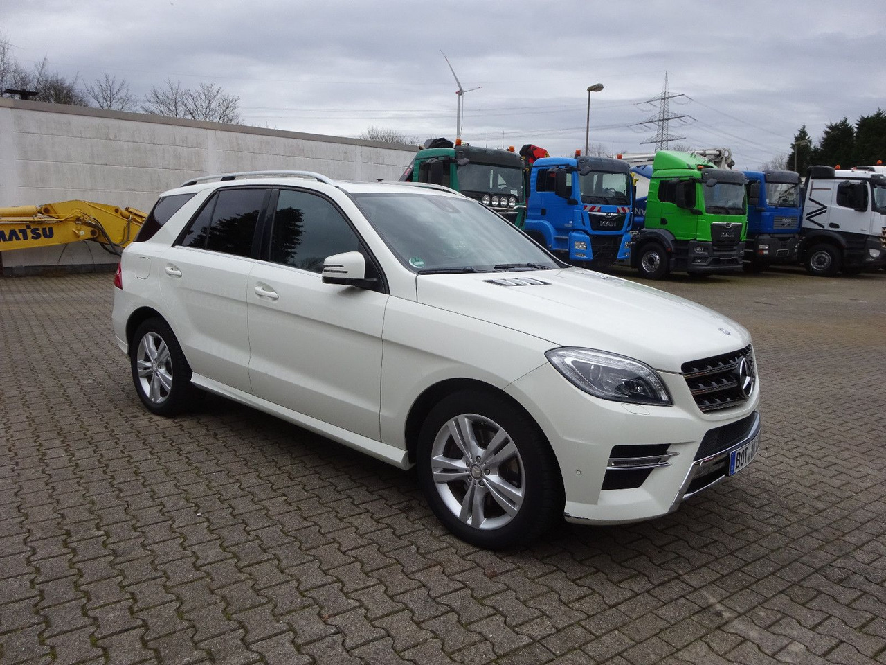 Mercedes-Benz ML 350 CDI BlueTec Mercedes-Benz ML 350 CDI BlueTec. AMG Paket - SUV: picture 1 Mercedes-Benz ML 350 CDI BlueTec Mercedes-Benz ML 350 CDI BlueTec. AMG Paket - SUV: picture 1