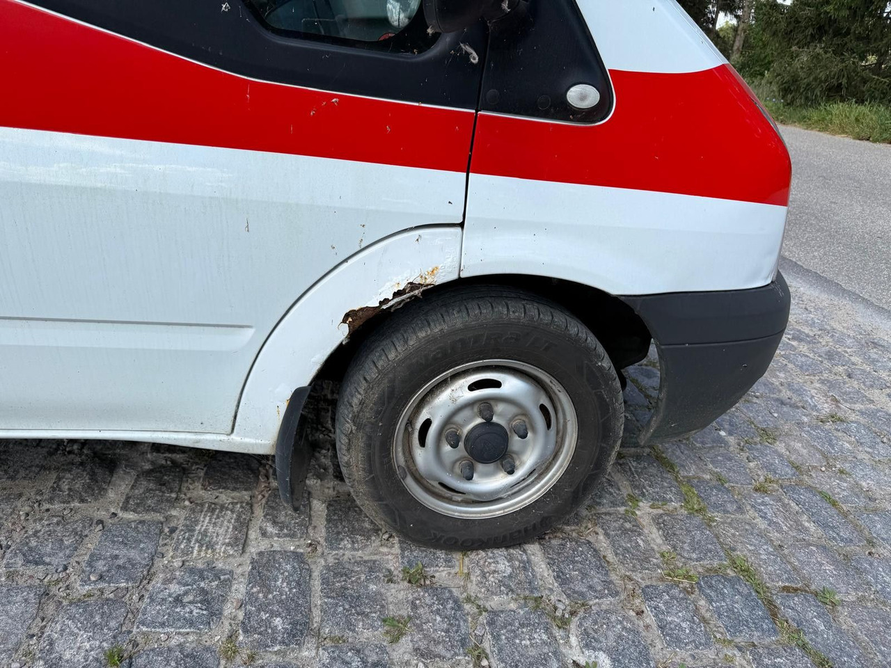 Ford Transit Kombi FT 300 K *1 600 € netto - Passenger van: picture 5 Ford Transit Kombi FT 300 K *1 600 € netto - Passenger van: picture 5