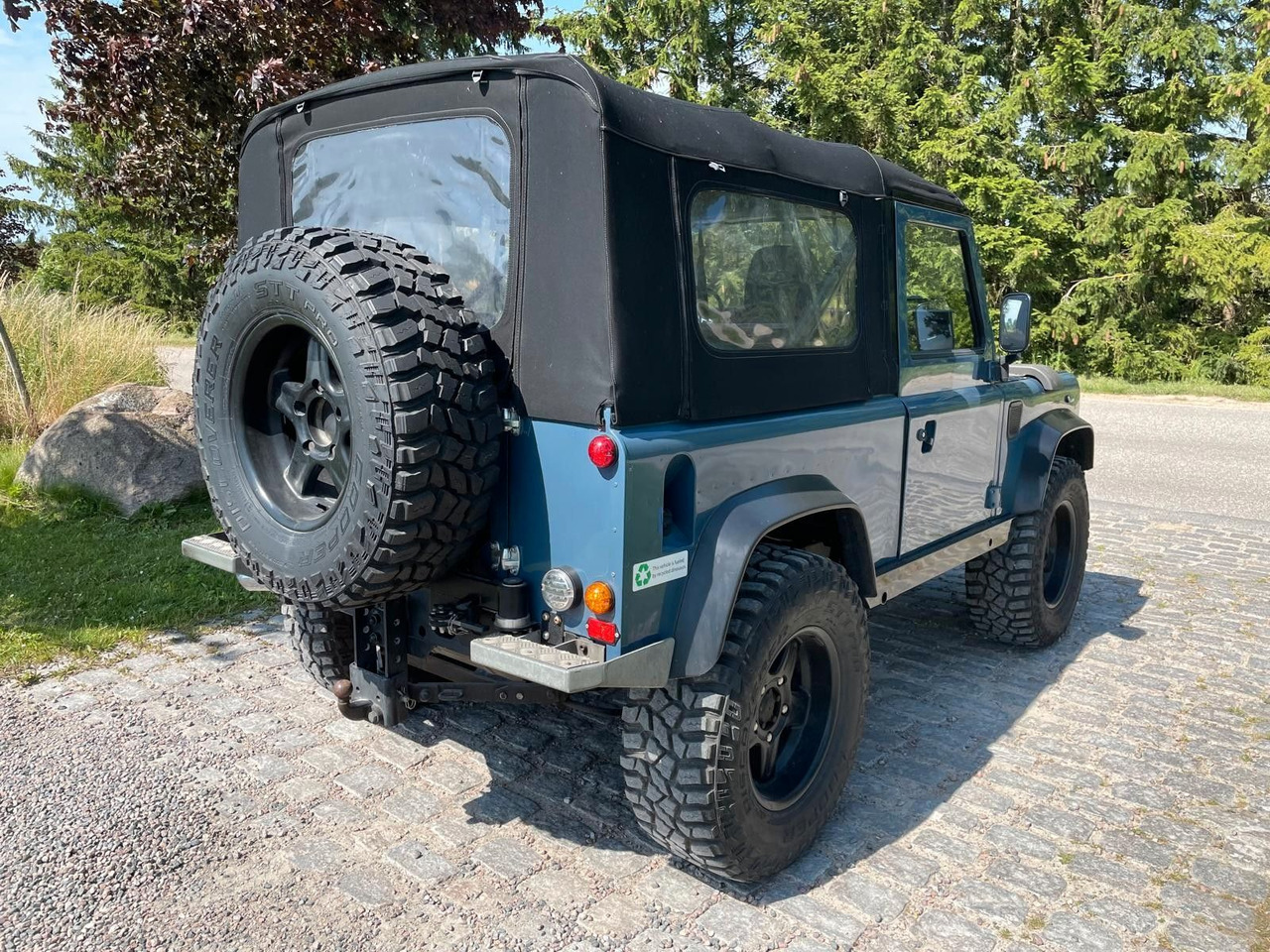 Land Rover LR Defender 90 Soft Top V8 Automatic 60000 brutt Land Rover LR Defender 90 SoftTop V8 Automatic - Pickup truck: picture 5 Land Rover LR Defender 90 Soft Top V8 Automatic 60000 brutt Land Rover LR Defender 90 SoftTop V8 Automatic - Pickup truck: picture 5