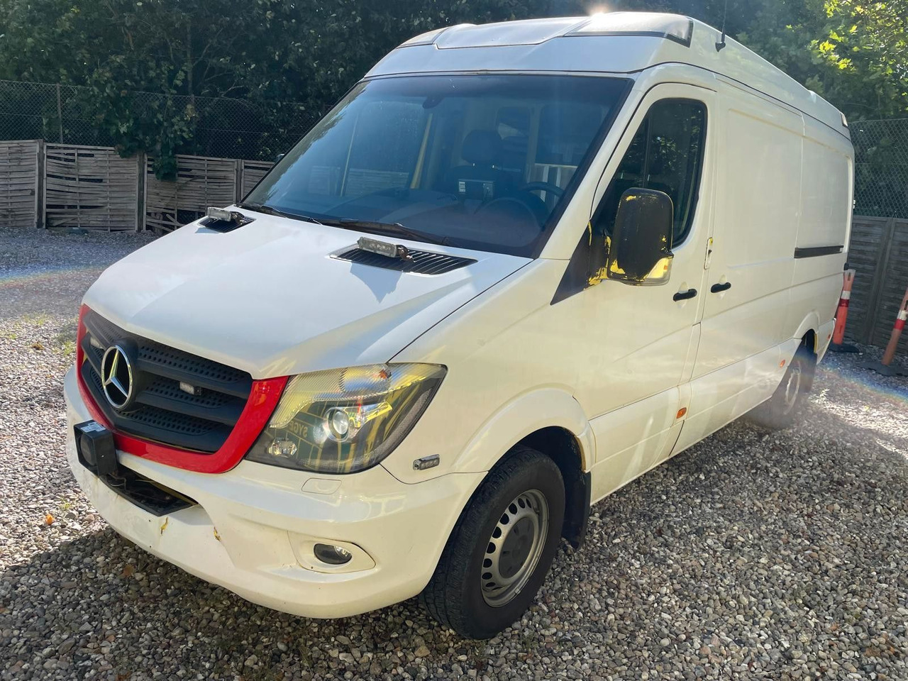 Mercedes-Benz Sprinter II Kasten 316 CDI Aut *Ambulance - Ambulance: picture 1 Mercedes-Benz Sprinter II Kasten 316 CDI Aut *Ambulance - Ambulance: picture 1