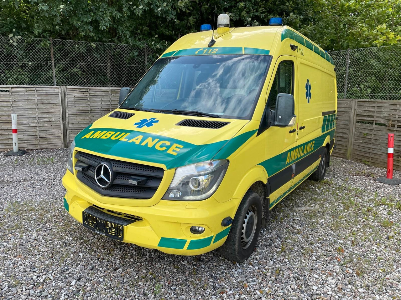 Mercedes-Benz Sprinter II Kasten 316 CDI Aut *Ambulance - Ambulance: picture 1 Mercedes-Benz Sprinter II Kasten 316 CDI Aut *Ambulance - Ambulance: picture 1