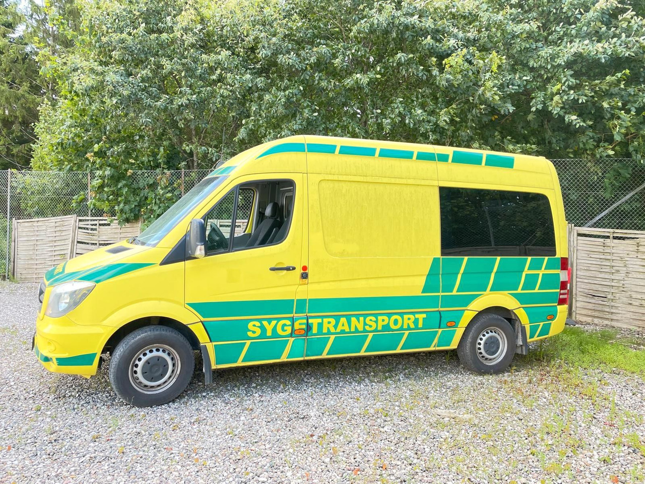 Mercedes-Benz Sprinter II Kasten 316CDI Aut *Ambulance - Ambulance: picture 2 Mercedes-Benz Sprinter II Kasten 316CDI Aut *Ambulance - Ambulance: picture 2