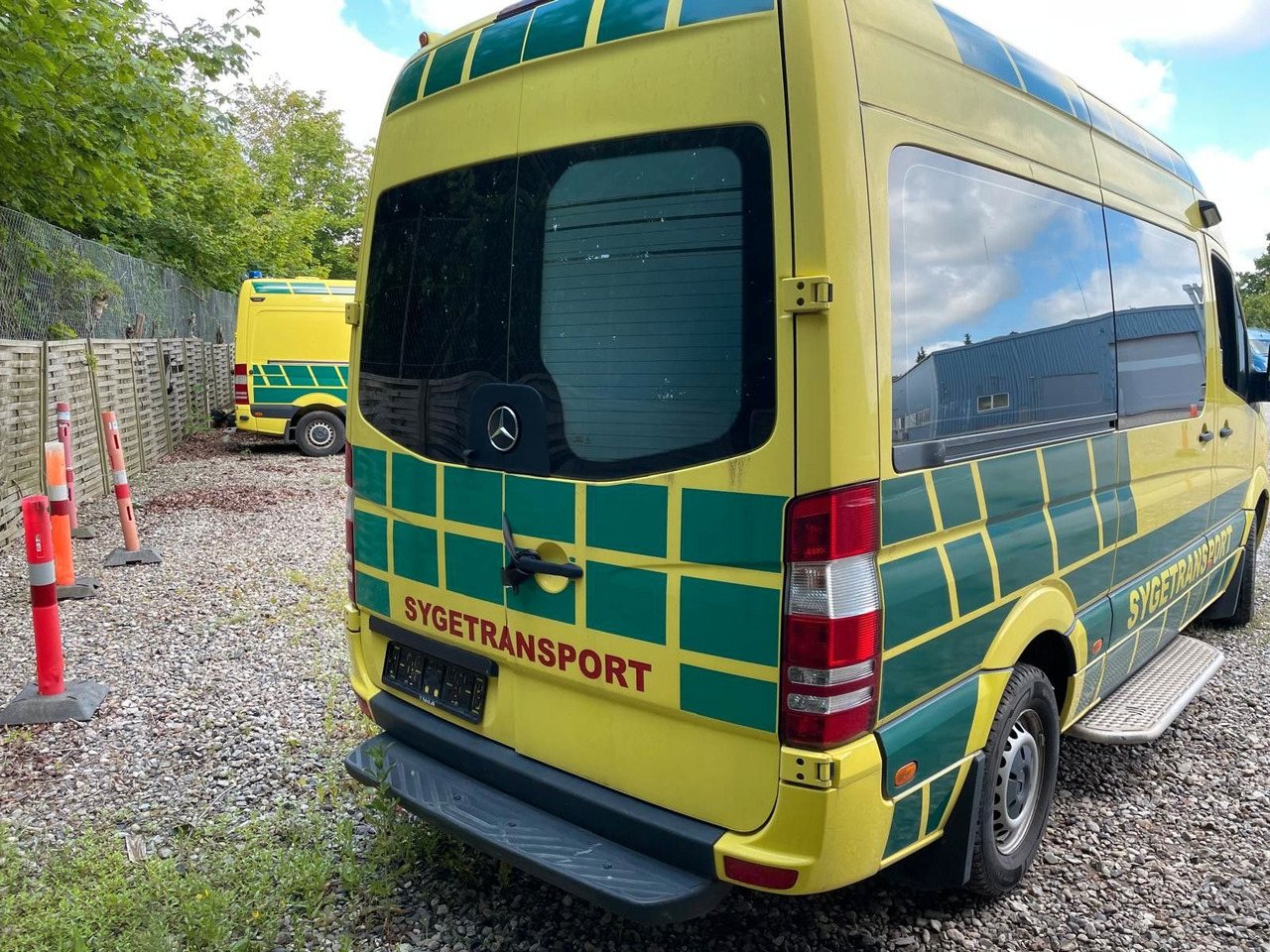 Mercedes-Benz Sprinter II Kasten 316CDI Aut *Ambulance - Ambulance: picture 5 Mercedes-Benz Sprinter II Kasten 316CDI Aut *Ambulance - Ambulance: picture 5