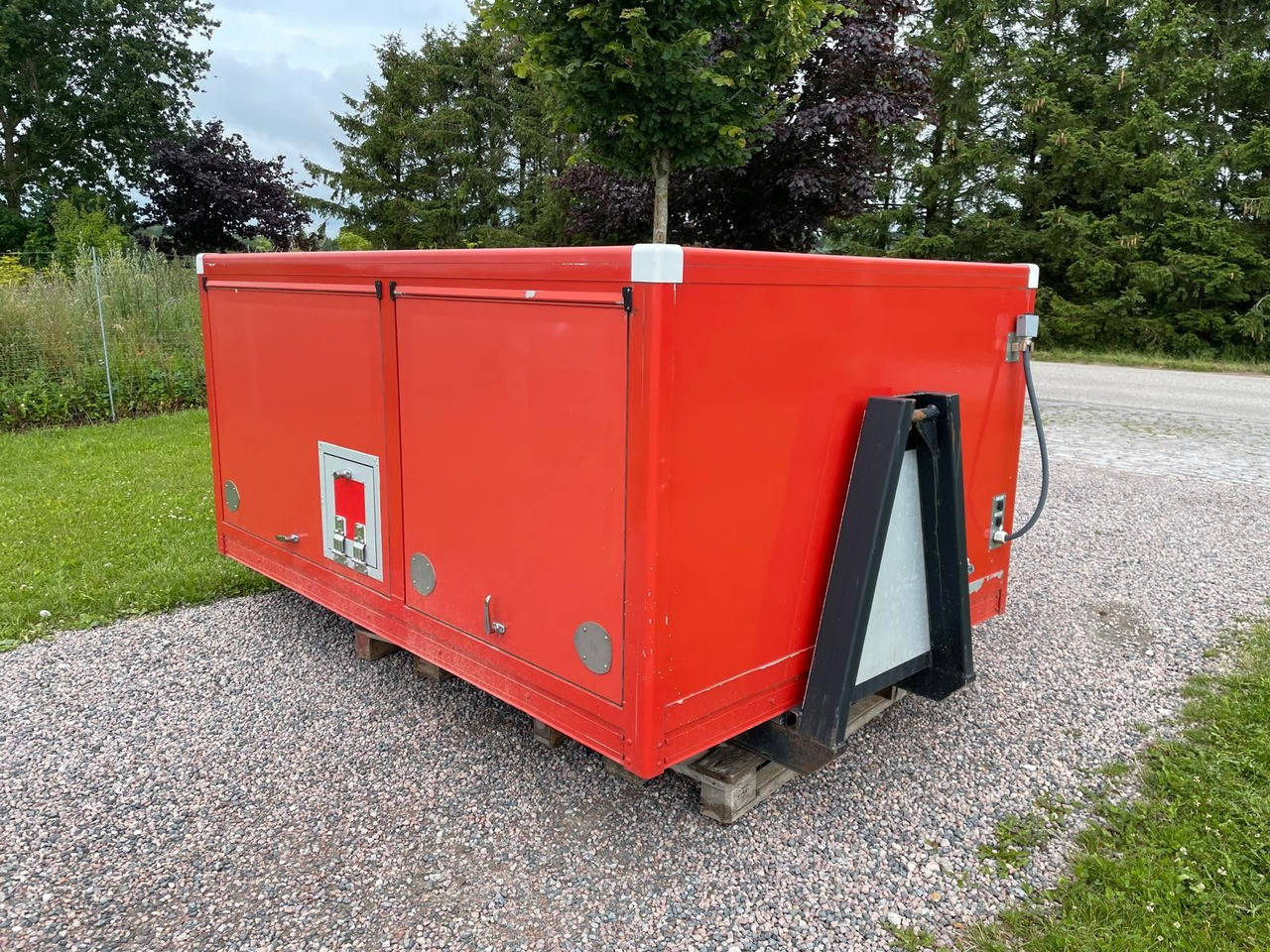 ROSENBAUER Fire extinguishing Feuerwehr - Swap body/ Container: picture 4 ROSENBAUER Fire extinguishing Feuerwehr - Swap body/ Container: picture 4