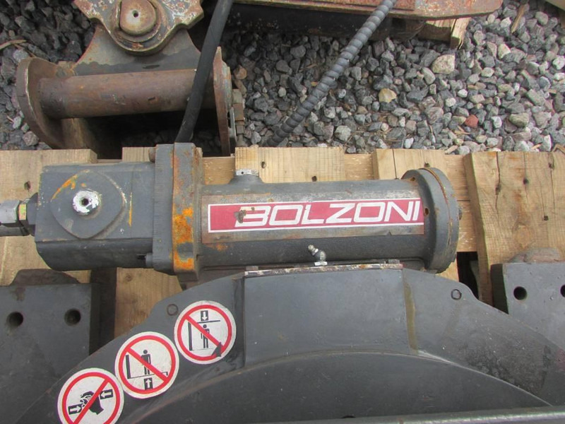 Bolzoni Fassgreifer drum clamp KG 06T2A SP - Grapple for Material handling equipment: picture 3 Bolzoni Fassgreifer drum clamp KG 06T2A SP - Grapple for Material handling equipment: picture 3