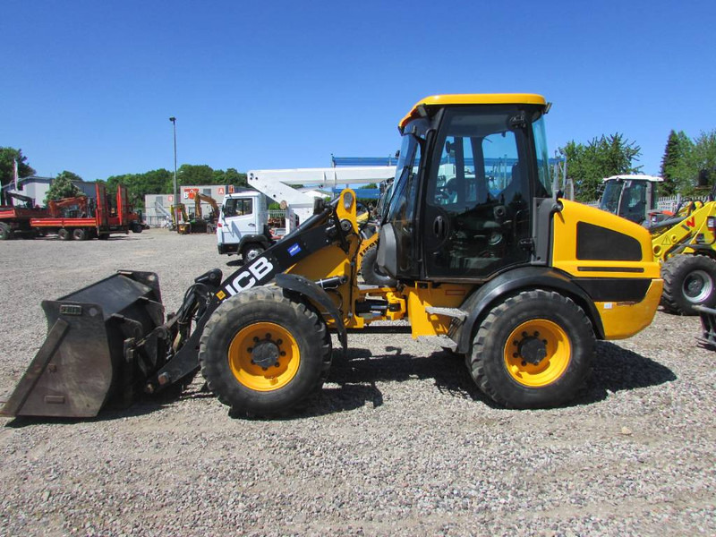 JCB 409 Radlader 29.000 EUR - Wheel loader: picture 1 JCB 409 Radlader 29.000 EUR - Wheel loader: picture 1