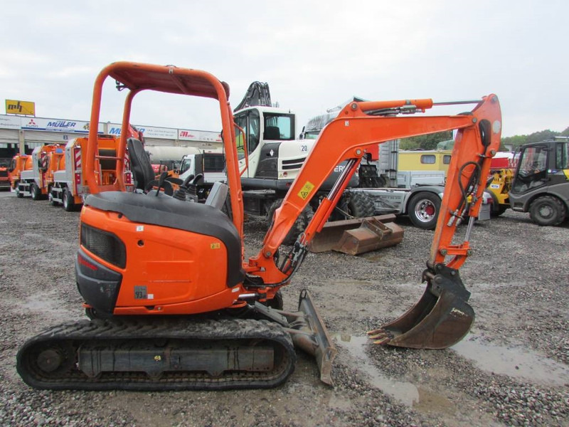 Kubota U 27-4 Canopy Minibagger 17.500 EUR - Mini excavator: picture 4 Kubota U 27-4 Canopy Minibagger 17.500 EUR - Mini excavator: picture 4
