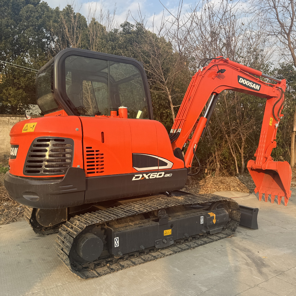 Doosan DX60 - Mini excavator: picture 1 Doosan DX60 - Mini excavator: picture 1