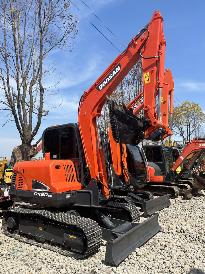 Doosan DX60 - Mini excavator: picture 1 Doosan DX60 - Mini excavator: picture 1