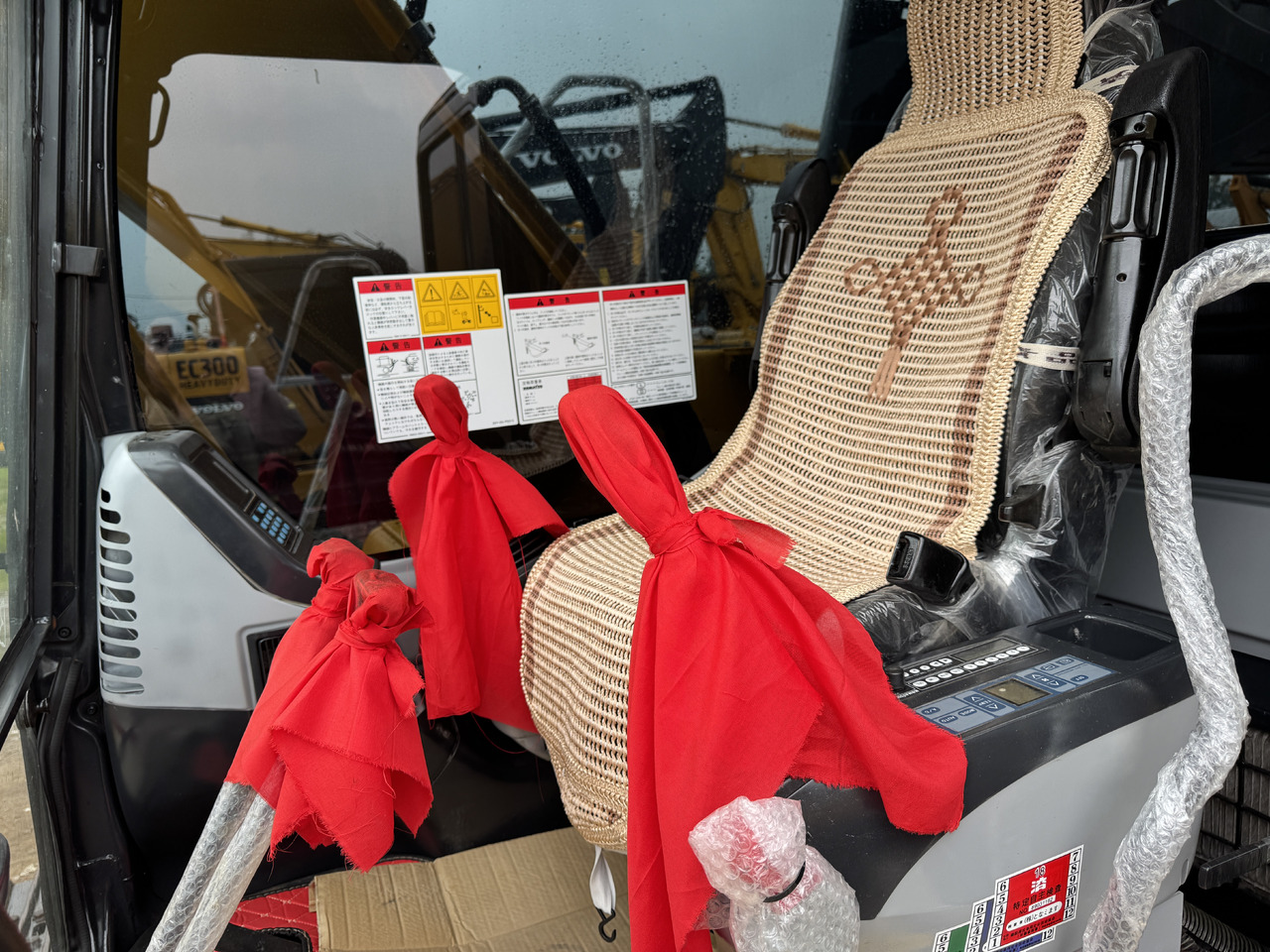 KOMATSU PC160 - Crawler excavator: picture 4 KOMATSU PC160 - Crawler excavator: picture 4