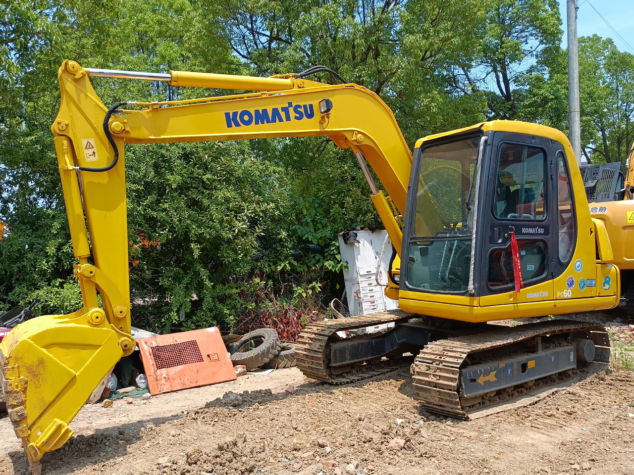 KOMATSU PC60-7 - Crawler excavator: picture 1 KOMATSU PC60-7 - Crawler excavator: picture 1