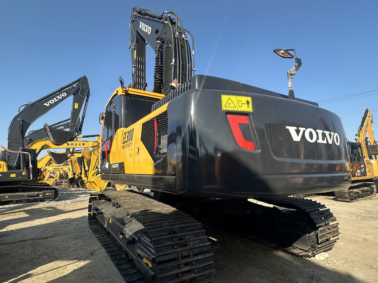 Volvo EC300DL - Crawler excavator: picture 3 Volvo EC300DL - Crawler excavator: picture 3