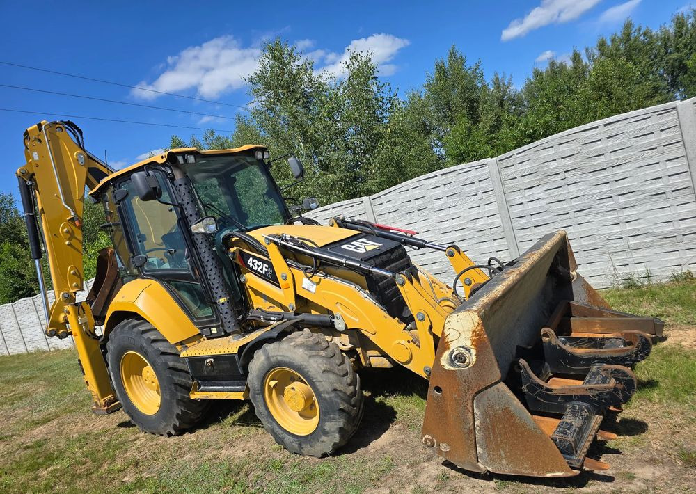 Caterpillar - Backhoe loader: picture 2 Caterpillar - Backhoe loader: picture 2
