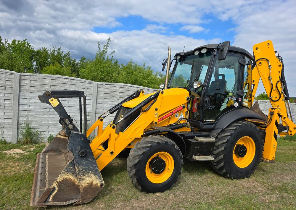 JCB - Backhoe loader: picture 1 JCB - Backhoe loader: picture 1