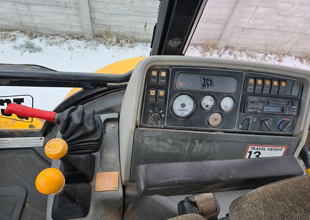 JCB - Backhoe loader: picture 5 JCB - Backhoe loader: picture 5